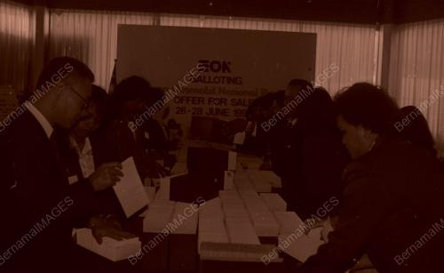 12_280690_PEMEGANG_SAHAM