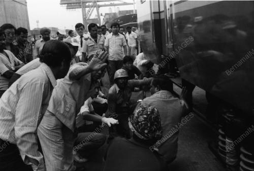 KTM RECEIVES COACHES