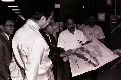 DATUK SERI DR MAHATHIR MOHAMAD
