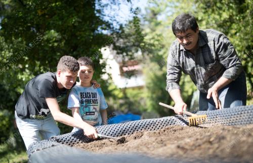 14956A004D9AE5BC_22052017
