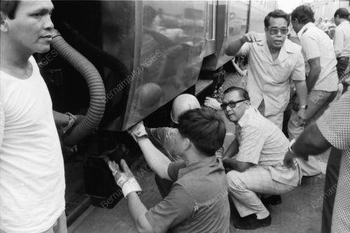 KTM RECEIVES COACHES