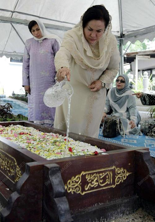 ROSMAH MANSOR