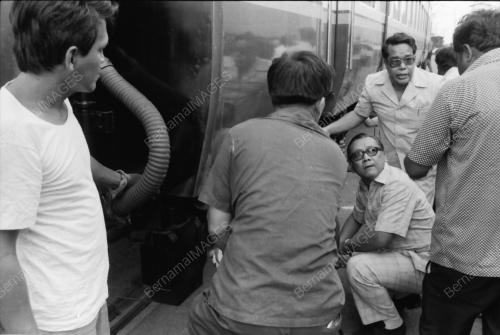 KTM RECEIVES COACHES
