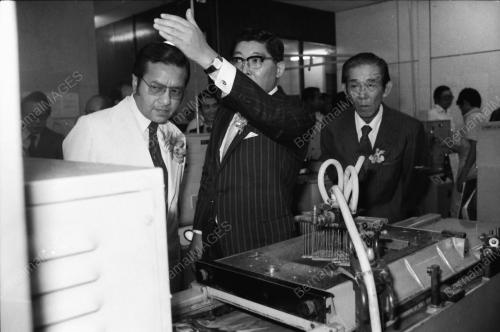 MAHATHIR OFFICIATES NDK SDN BHD