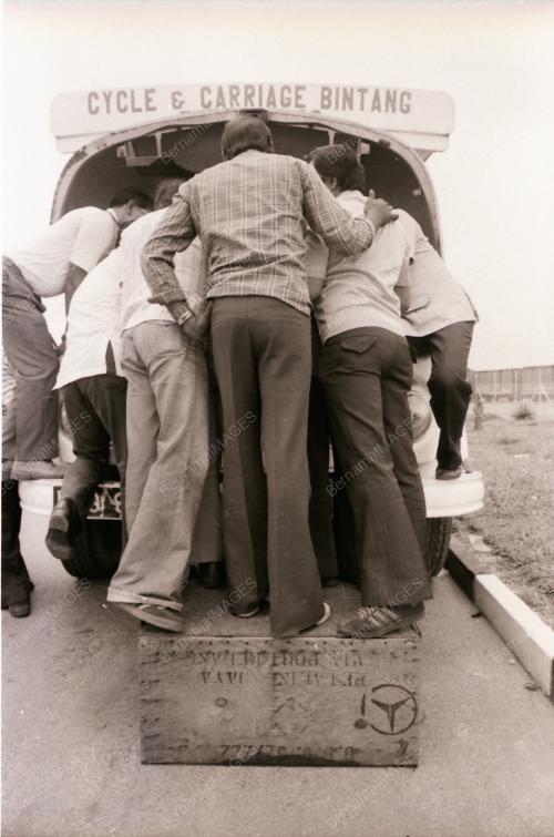 MOTORING