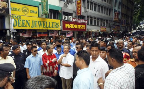 TAN SRI MUHYIDDIN YASSIN