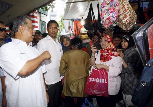 TAN SRI MUHYIDDIN YASSIN