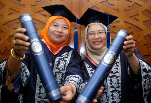 PELAJAR TERBAIK OUM
