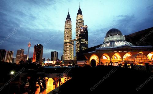 PETRONAS TWIN TOWERS