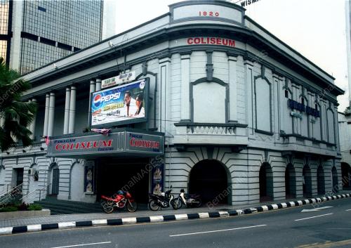 PANGGUNG WAYANG COLSIUM
