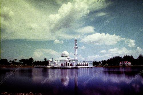 TENGKU TENGAH ZAHARAH MOSQUE