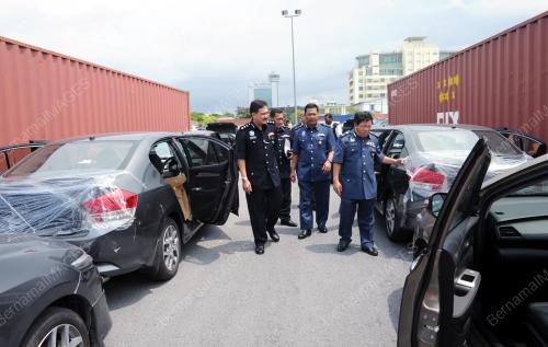 DATUK AZIS YACUB