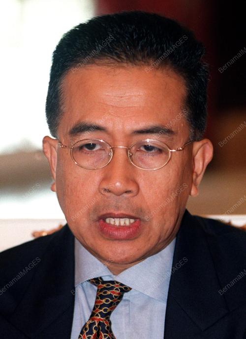 PRESIDEN ISDAM
