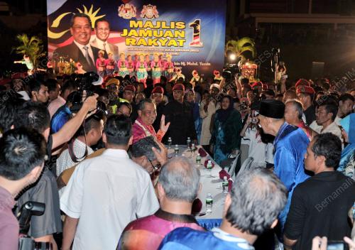 TAN SRI MUHYIDDIN YASSIN