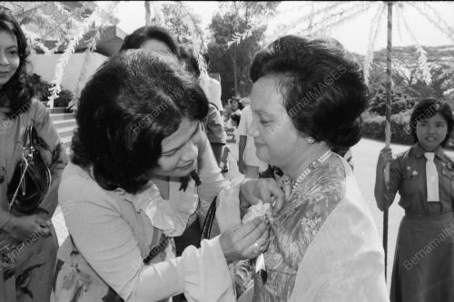 RASMI KELUARGAKU SAYANG DI MUZIUM