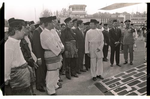 ALLAHYARHAM TUN HUSSEIN ONN