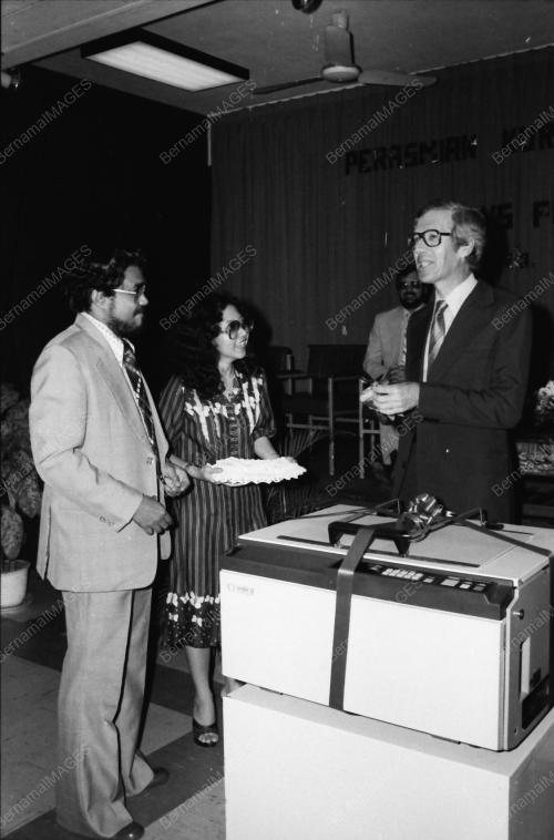 DATUK SHARIF AHMAD RASMI KURSUS
