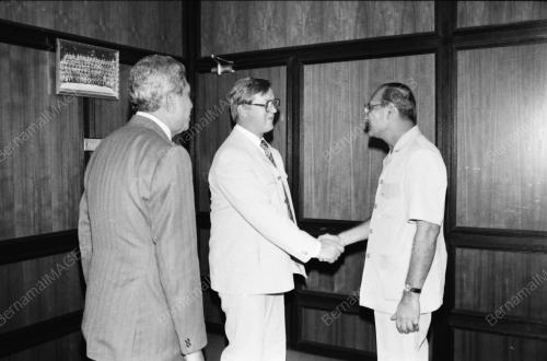 FINLAND SPEAKER CALLS ON SPEAKER