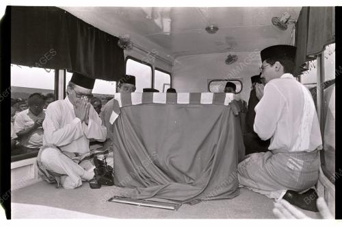 ALLAHYARHAM TUN HUSSEIN ONN
