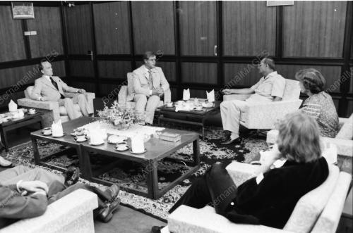 FINLAND SPEAKER CALLS ON SPEAKER