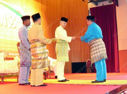 RAJA NAZRIN
