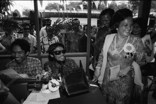 RASMI KELUARGAKU SAYANG DI MUZIUM