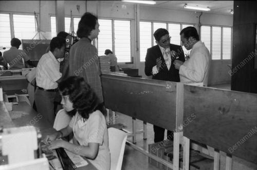 MAHATHIR OFFICIATES NDK SDN BHD