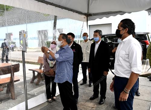 TAN SRI MUHYIDDIN YASSIN