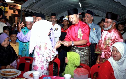 MUKHRIZ MAHATHIR
