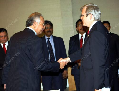 NAJIB TUN ABDUL RAZAK