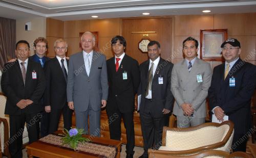 MOHD NAJIB TUN ABDUL RAZAK
