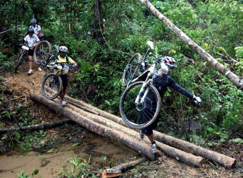 MONSON RIDE