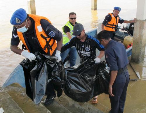 EMPAT BERADIK LEMAS
