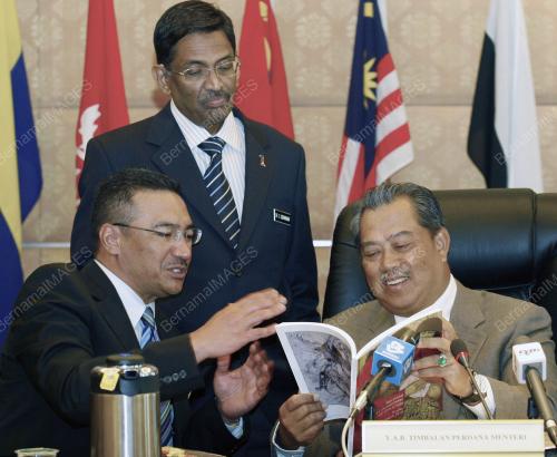 MUHYIDDIN YASSIN