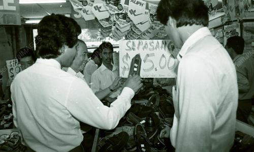 KL04_02O490_KEDAI