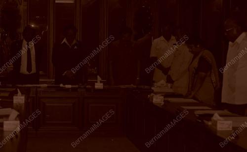 KL06_03O490_MIC
