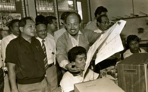 KL04_03O490_INSTITUT