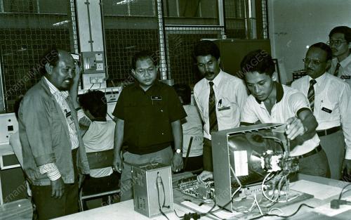 KL03_03O490_INSTITUT