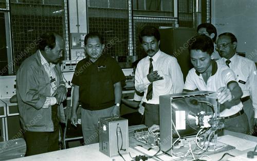 KL02_03O490_INSTITUT