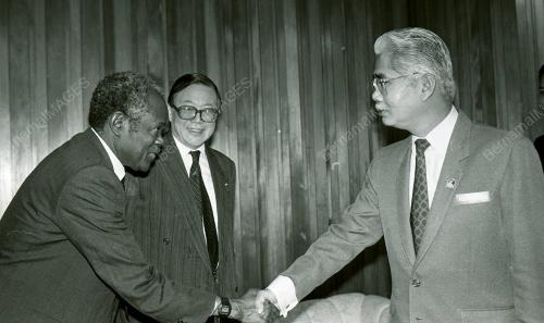 KL04_05O490_LIBERIA