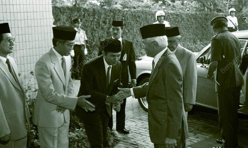 KL02_05O490_LAWATAN