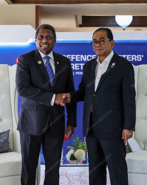 DATUK SERI MOHAMED KHALED NORDIN