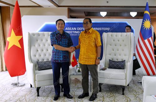 DATUK SERI MOHAMED KHALED NORDIN