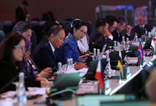 MESYUARAT MENTERI-MENTERI ASEAN KE-57