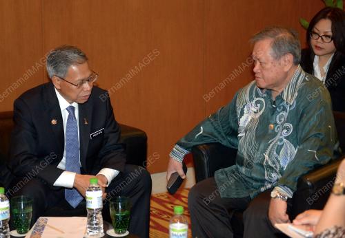 AEM20_21082015_BILATERAL