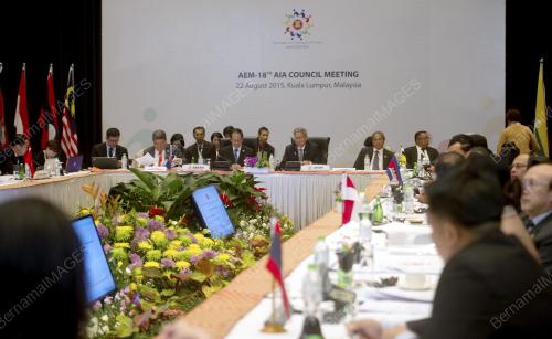 AEM23_22082015_AEM_AIA