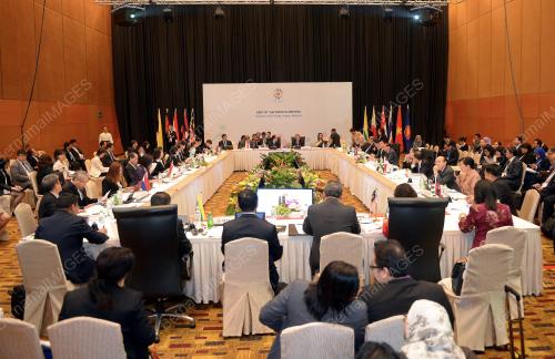 AEM28_22082015_ASEAN_MEETING