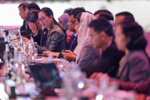 24TH AEM-MOFCOM CONSULTATION