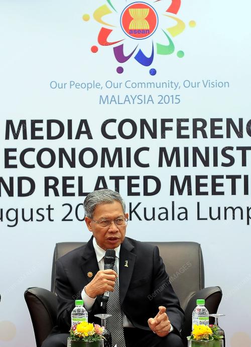AEM39_22082015_MEDIA_BRIEFING