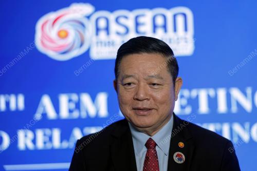 DR KAO KIM HOURN